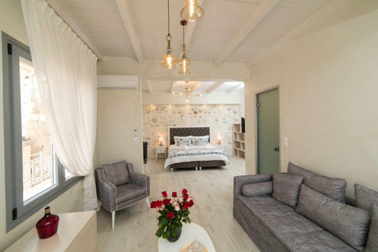 Jacuzzi Suite In The Heart Of Oldtown Réthimno Kültér fotó