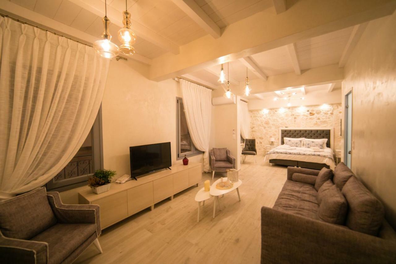 Jacuzzi Suite In The Heart Of Oldtown Réthimno Kültér fotó