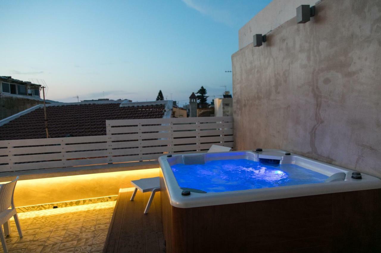 Jacuzzi Suite In The Heart Of Oldtown Réthimno Kültér fotó