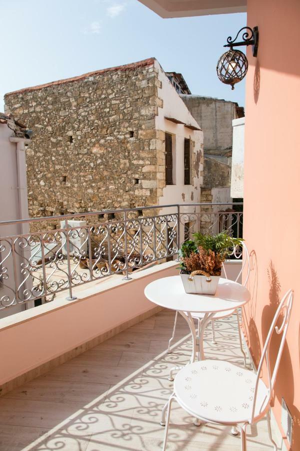 Jacuzzi Suite In The Heart Of Oldtown Réthimno Kültér fotó